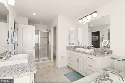 23491 Epperson Square, Brambleton, VA 20148 - Photo 29