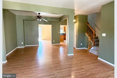 565 Tuliptree Square NE, Leesburg, VA 20176 - Photo 3