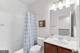 22840 Goldsborough Ter, Ashburn, VA 20148 - Photo 31