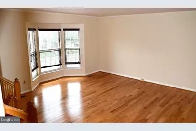 21053 Cornerpost Square, Ashburn, VA 20147 - Photo 5