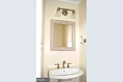 21053 Cornerpost Square, Ashburn, VA 20147 - Photo 25