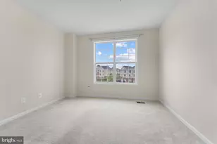 23265 Milltown Knoll Square, Ashburn, VA 20148 - Photo 23