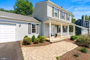 13 Red Wing Ct, Sterling, VA 20164 - Photo 3
