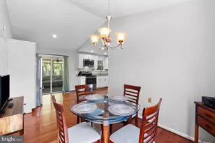 13 Red Wing Ct, Sterling, VA 20164 - Photo 7