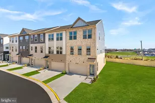 2461 Mystic Maroon Terrace, Ashburn, VA 20147 - Photo 3