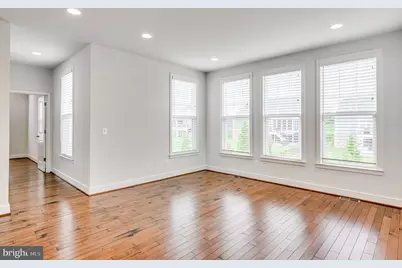 1118 Akan Street SE, Leesburg, VA 20175 - Photo 17