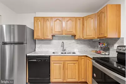 514 W Nettle Tree Road, Sterling, VA 20164 - Photo 13