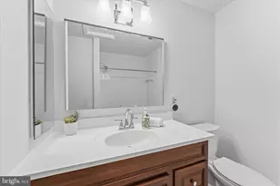 166 Shirley Square SE, Leesburg, VA 20175 - Photo 25