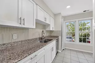 945 Holborn Ct, Sterling, VA 20164 - Photo 3