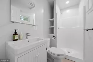 405 Edwards Ferry Rd NE, Leesburg, VA 20176 - Photo 29