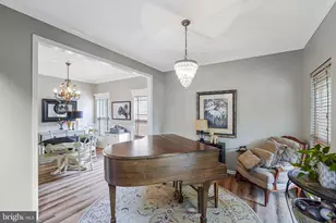 43404 Sperrin Ct, Ashburn, VA 20147 - Photo 3
