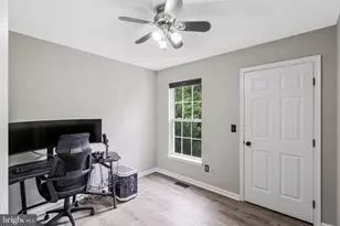 43404 Sperrin Ct, Ashburn, VA 20147 - Photo 25