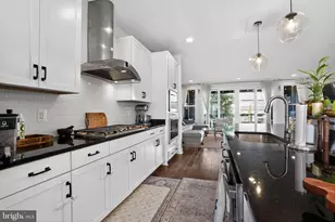 23065 Cottonwillow Sq, Brambleton, VA 20148 - Photo 17