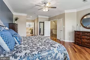 19446 Coppermine Sq, Leesburg, VA 20176 - Photo 17