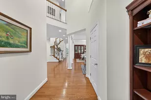21398 Fairhunt Dr, Ashburn, VA 20148 - Photo 9