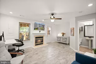 21740 Kings Crossing Terrace, Ashburn, VA 20147 - Photo 35