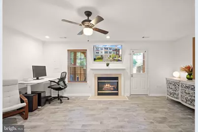 21740 Kings Crossing Terrace, Ashburn, VA 20147 - Photo 37