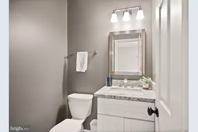21740 Kings Crossing Terrace, Ashburn, VA 20147 - Photo 9