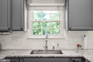 21740 Kings Crossing Terrace, Ashburn, VA 20147 - Photo 11