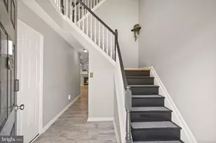 21740 Kings Crossing Terrace, Ashburn, VA 20147 - Photo 3