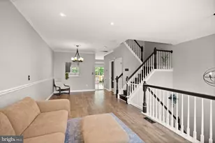 21740 Kings Crossing Terrace, Ashburn, VA 20147 - Photo 7