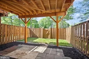 21740 Kings Crossing Terrace, Ashburn, VA 20147 - Photo 41