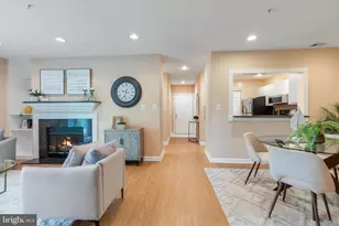 20313 Beechwood Terrace, Ashburn, VA 20147 - Photo 9