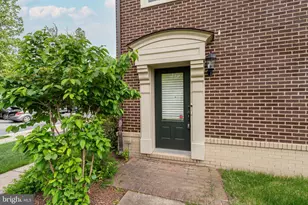 42230 Castle Ridge Square, Brambleton, VA 20148 - Photo 3