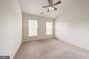 42230 Castle Ridge Square, Brambleton, VA 20148 - Photo 25