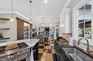25301 Poland Rd, Chantilly, VA 20152 - Photo 17