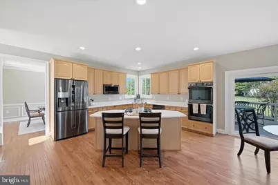 301 Shiloh Place SE, Leesburg, VA 20175 - Photo 5