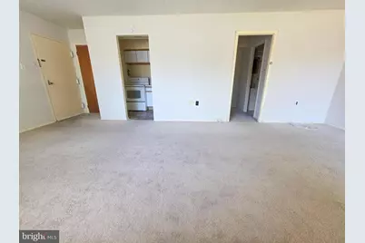125 Clubhouse Drive SW #7, Leesburg, VA 20175 - Photo 3