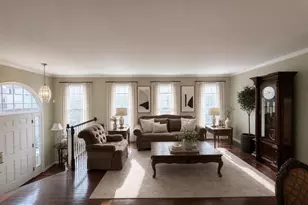 42716 Rolling Rock Square, Chantilly, VA 20152 - Photo 3