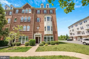 21668 Pattyjean Terrace, Ashburn, VA 20147 - Photo 5
