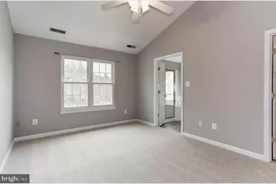 25454 Upper Clubhouse Drive, Chantilly, VA 20152 - Photo 13