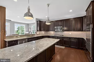 15117 Grace Pl, Waterford, VA 20197 - Photo 25