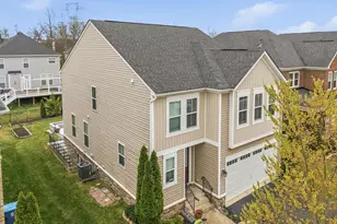 42029 Spruce Point Ct, Brambleton, VA 20148 - Photo 5