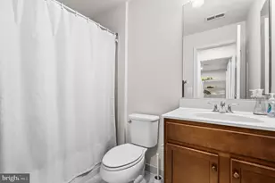 42029 Spruce Point Ct, Brambleton, VA 20148 - Photo 37