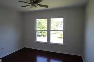 10854 Monticello Ct, Great Falls, VA 22066 - Photo 3