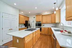 21219 Crucible Ct, Ashburn, VA 20147 - Photo 17