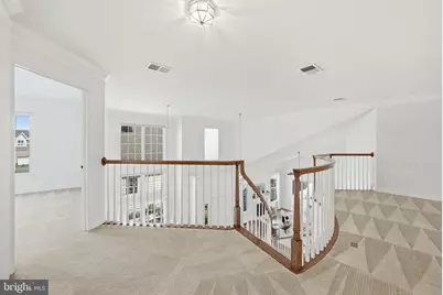 22909 N Brown Square, Ashburn, VA 20148 - Photo 35