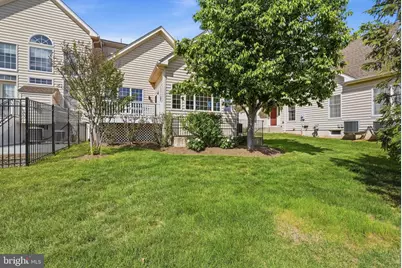 22909 N Brown Square, Ashburn, VA 20148 - Photo 53
