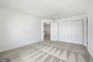 22909 N Brown Square, Ashburn, VA 20148 - Photo 37