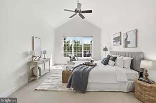 22909 N Brown Square, Ashburn, VA 20148 - Photo 27