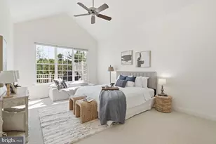 22909 N Brown Square, Ashburn, VA 20148 - Photo 25