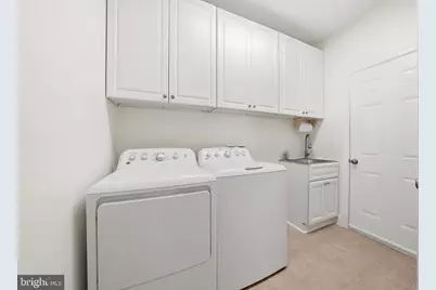 22909 N Brown Square, Ashburn, VA 20148 - Photo 49
