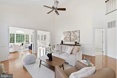 22909 N Brown Square, Ashburn, VA 20148 - Photo 3