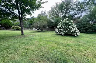 310 S 20th St, Purcellville, VA 20132 - Photo 27