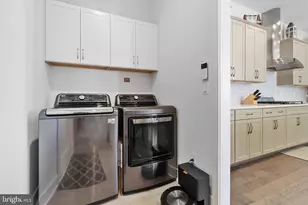 23664 Chalmers Crossing Terrace, Ashburn, VA 20148 - Photo 17