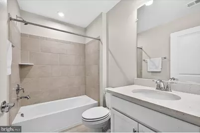 21717 Hawksbill High Circle, Sterling, VA 20164 - Photo 35